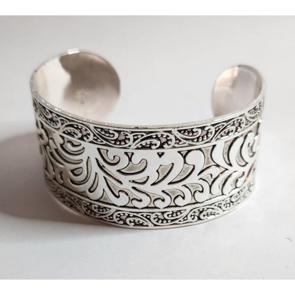 Silver tone Premier Designs Monte Carlo Cuff Bracelet - Picture 1 of 4